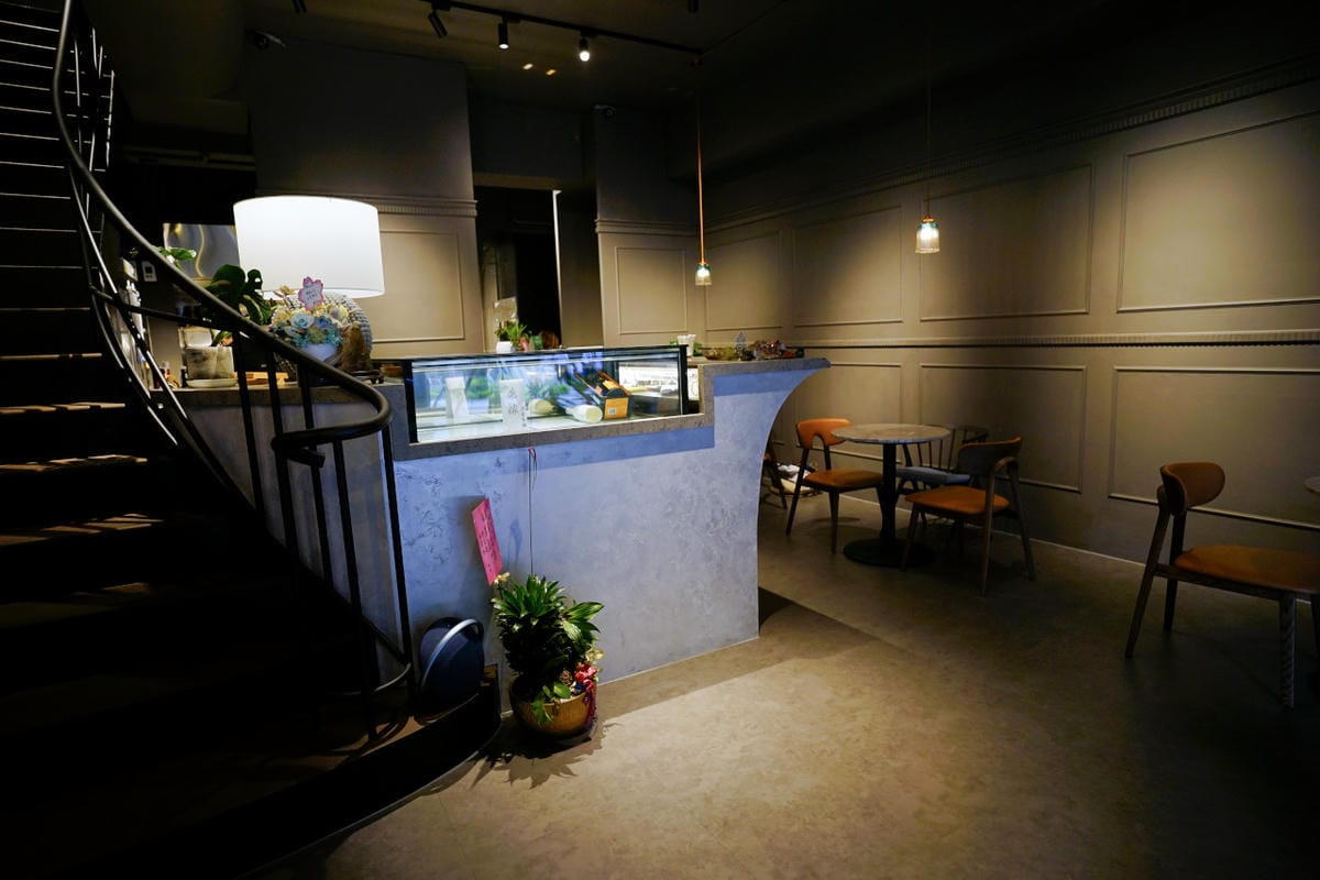 桃園食記｜桃園中路甜點 韶光如川法式甜點 預約制主題故事甜點 桃園中路特區新開幕甜點店！