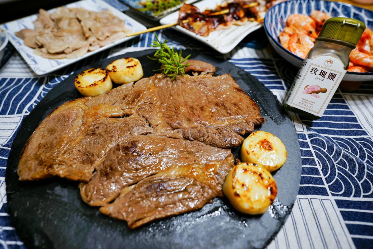 料理|就是愛海鮮 2022中秋烤肉組合推薦!海鮮市集 露營烤肉食材冷凍宅配推薦! - 第16張圖 料理|就是愛海鮮 2022中秋烤肉組合推薦!海鮮市集 露營烤肉食材冷凍宅配推薦!