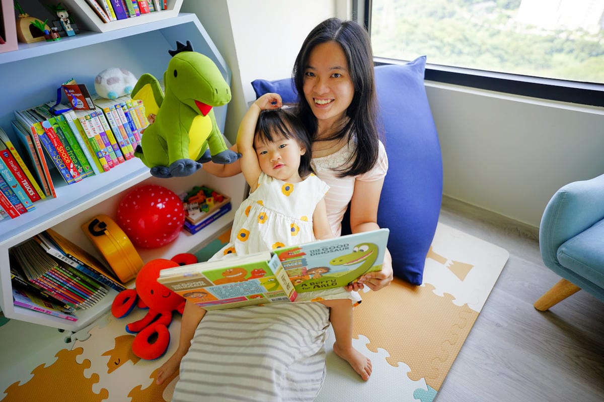 親子育兒｜寶寶遊戲區必備懶骨頭推薦！美國Yogibo室內金字塔沙發、舒壓療癒系動物玩偶 利用懶骨頭打造一個舒適的窩