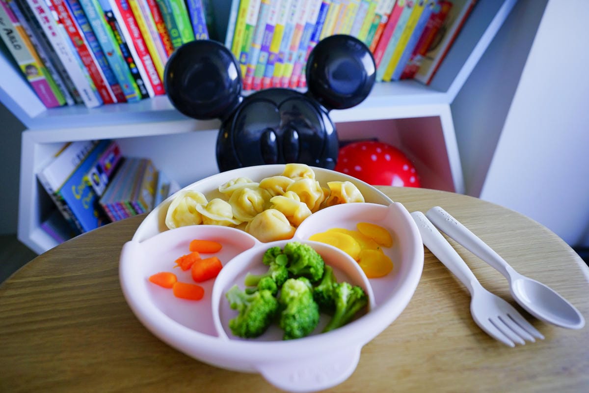 親子育兒|嬰兒送禮推薦!Miniware純天然兒童學習餐具 夢幻馬卡龍,寶寶第一次使用就上手!彌月、周歲禮物耐用推薦! - 第15張圖 親子育兒|嬰兒送禮推薦!Miniware純天然兒童學習餐具 夢幻馬卡龍,寶寶第一次使用就上手!彌月、周歲禮物耐用推薦!