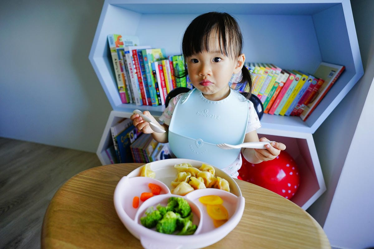 親子育兒|嬰兒送禮推薦!Miniware純天然兒童學習餐具 夢幻馬卡龍,寶寶第一次使用就上手!彌月、周歲禮物耐用推薦! - 第20張圖 親子育兒|嬰兒送禮推薦!Miniware純天然兒童學習餐具 夢幻馬卡龍,寶寶第一次使用就上手!彌月、周歲禮物耐用推薦!