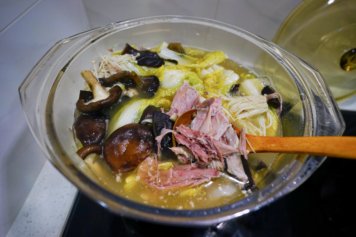 料理｜南投埔里那隻鴨 苦茶油封全鴨 地表最強燜鴨料理宅配到府！