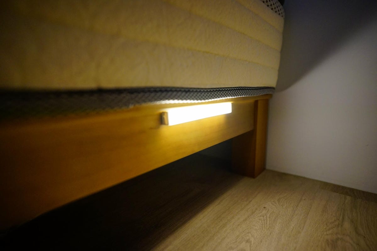 家電開箱|RASTO 磁吸LED感應燈 親子育兒好幫手!無線充電夜燈、衣櫃、後車廂、玄關感應照明用大推薦! - 第14張圖 家電開箱|RASTO 磁吸LED感應燈 親子育兒好幫手!無線充電夜燈、衣櫃、後車廂、玄關感應照明用大推薦!