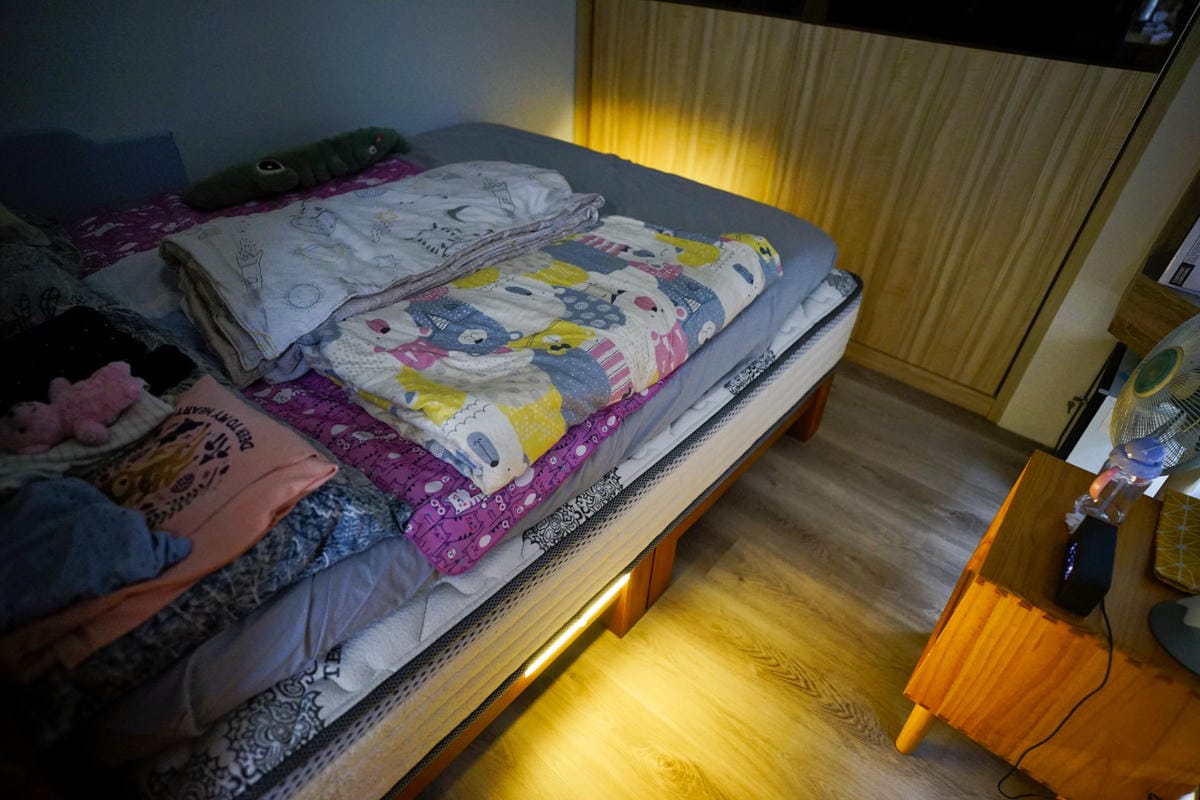家電開箱|RASTO 磁吸LED感應燈 親子育兒好幫手!無線充電夜燈、衣櫃、後車廂、玄關感應照明用大推薦! - 第2張圖 家電開箱|RASTO 磁吸LED感應燈 親子育兒好幫手!無線充電夜燈、衣櫃、後車廂、玄關感應照明用大推薦!