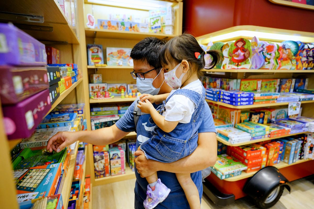 親子育兒｜台北 Baby City娃娃城內湖旗艦店 嬰兒用品、汽座推車、益智玩具購買推薦！