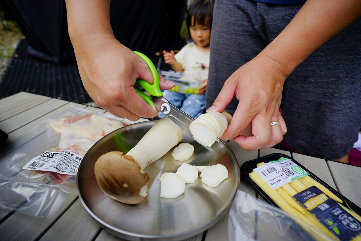 露營用品｜PLUS普樂士日本品牌剪刀推薦！露營用可拆解料理剪刀推薦！好用不沾膠剪刀，拆包裹必備！