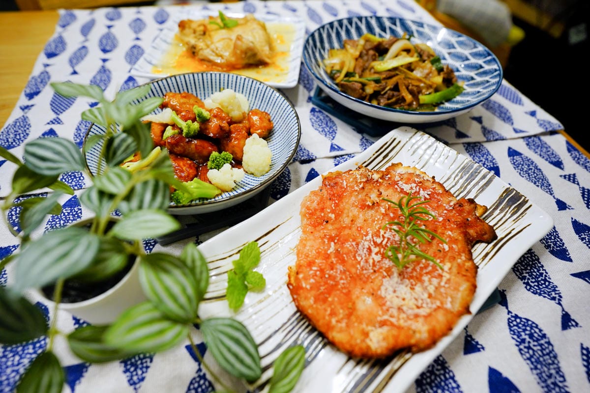 料理｜紅杉食品 生鮮料理包，大菜輕鬆上桌！椒麻雞、炒霜降牛、紅糟豬排、乾燒糖醋里肌