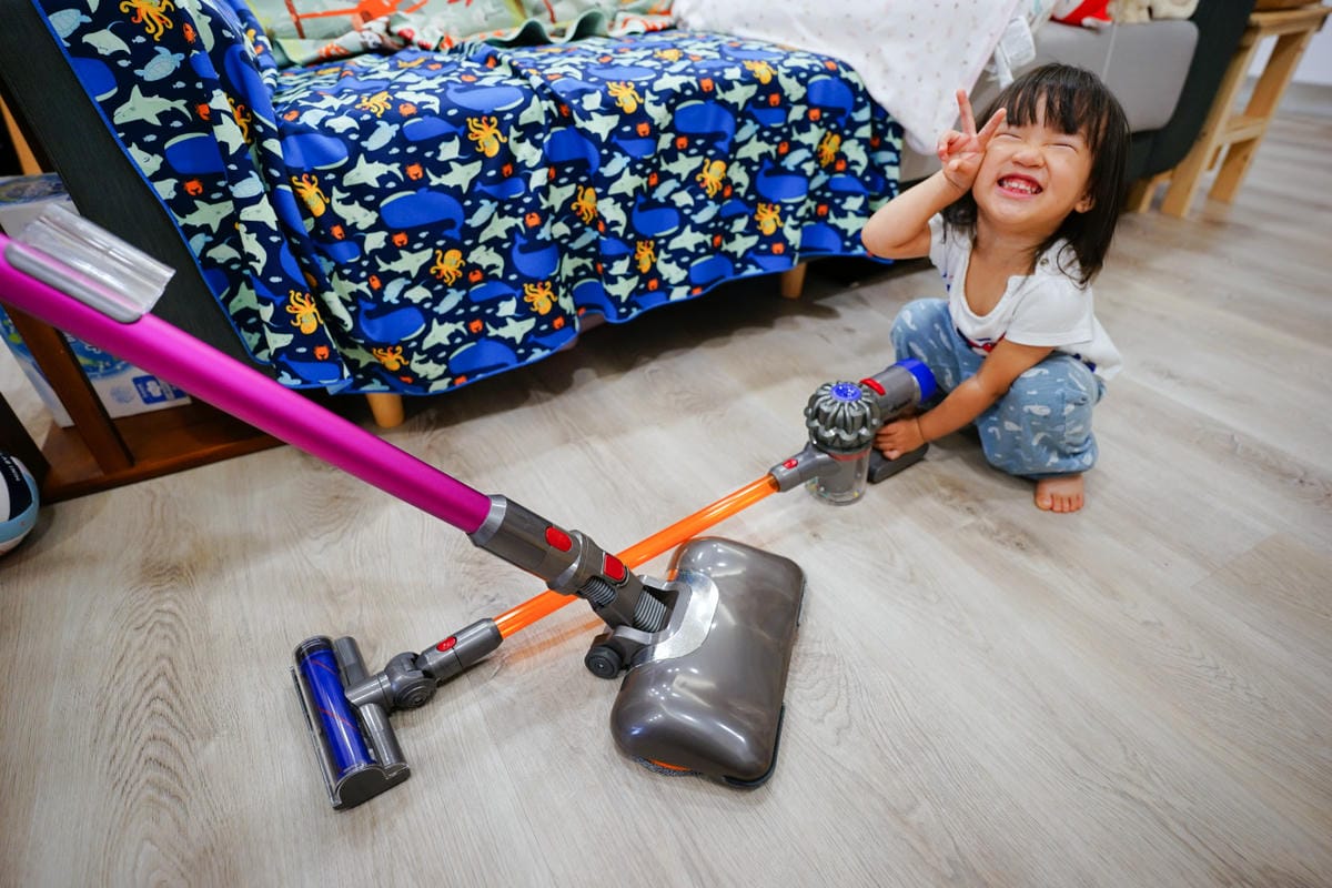 生活家電|Dyson副廠配件推薦!【ANewPow】AC71-Dyson 吸塵器用 UV 殺菌電動濕拖刷頭 我的親子育兒好幫手! - 第2張圖 生活家電|Dyson副廠配件推薦!【ANewPow】AC71-Dyson 吸塵器用 UV 殺菌電動濕拖刷頭 我的親子育兒好幫手!