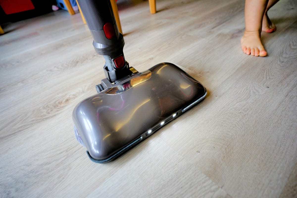 生活家電|Dyson副廠配件推薦!【ANewPow】AC71-Dyson 吸塵器用 UV 殺菌電動濕拖刷頭 我的親子育兒好幫手! - 第16張圖 生活家電|Dyson副廠配件推薦!【ANewPow】AC71-Dyson 吸塵器用 UV 殺菌電動濕拖刷頭 我的親子育兒好幫手!