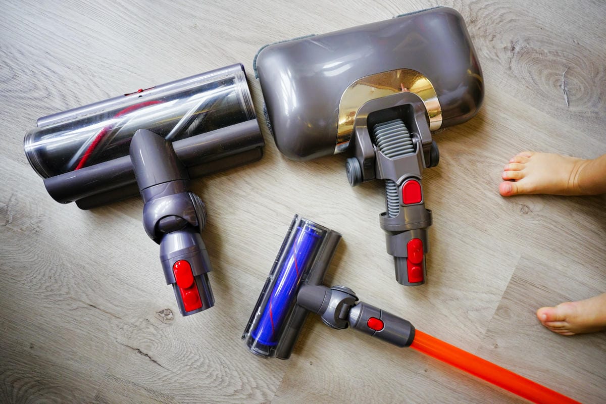 生活家電|Dyson副廠配件推薦!【ANewPow】AC71-Dyson 吸塵器用 UV 殺菌電動濕拖刷頭 我的親子育兒好幫手! - 第9張圖 生活家電|Dyson副廠配件推薦!【ANewPow】AC71-Dyson 吸塵器用 UV 殺菌電動濕拖刷頭 我的親子育兒好幫手!