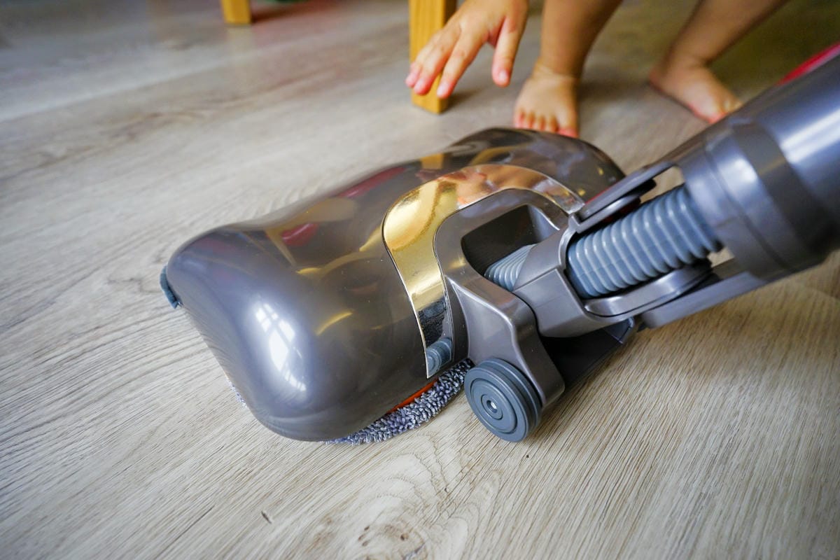 生活家電|Dyson副廠配件推薦!【ANewPow】AC71-Dyson 吸塵器用 UV 殺菌電動濕拖刷頭 我的親子育兒好幫手! - 第15張圖 生活家電|Dyson副廠配件推薦!【ANewPow】AC71-Dyson 吸塵器用 UV 殺菌電動濕拖刷頭 我的親子育兒好幫手!