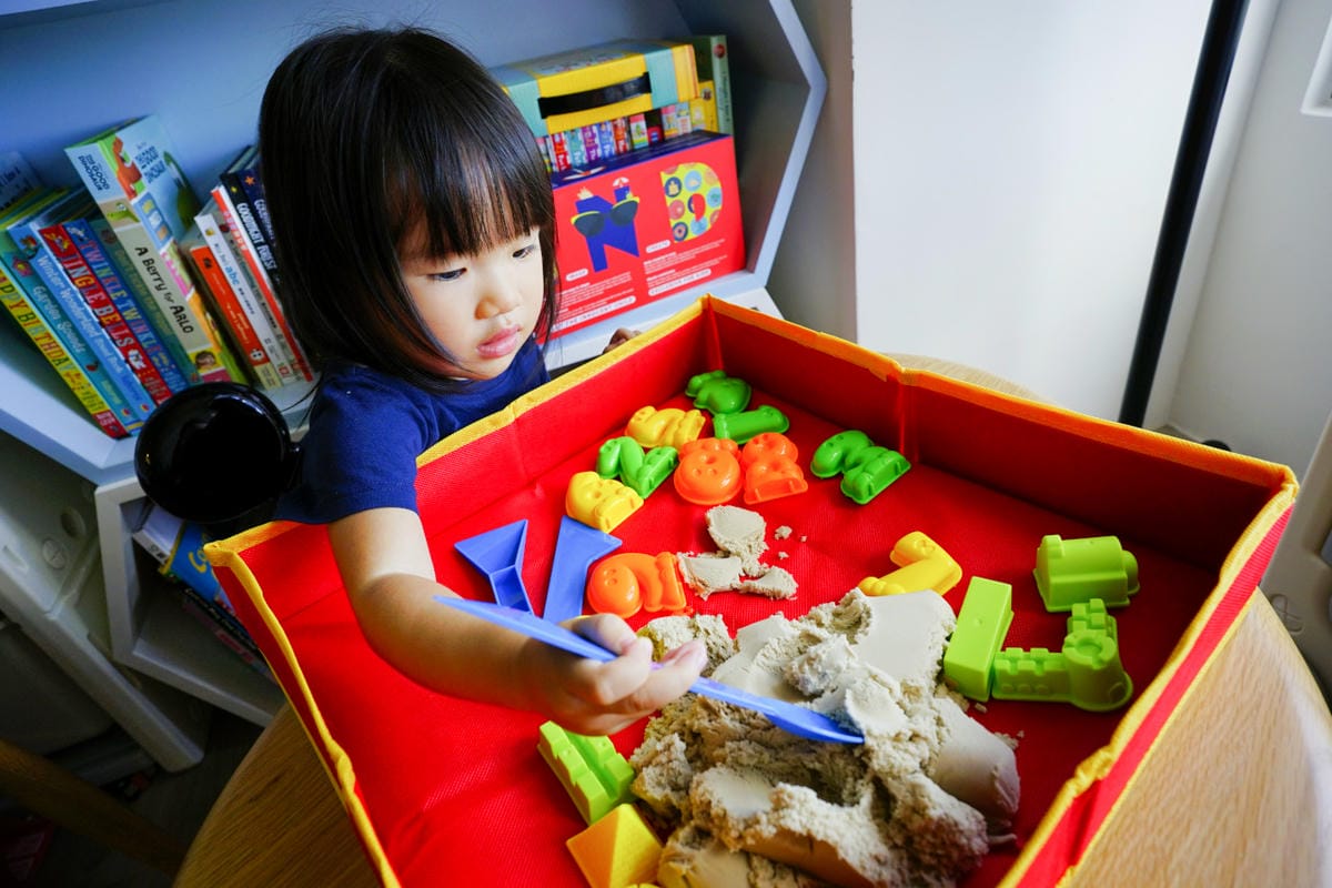 親子育兒|童心星球 英國Flower monaco趣味星空沙 把沙坑搬回家!比動力沙更好整理的無毒環保星空沙~ - 第7張圖 親子育兒|童心星球 英國Flower monaco趣味星空沙 把沙坑搬回家!比動力沙更好整理的無毒環保星空沙~