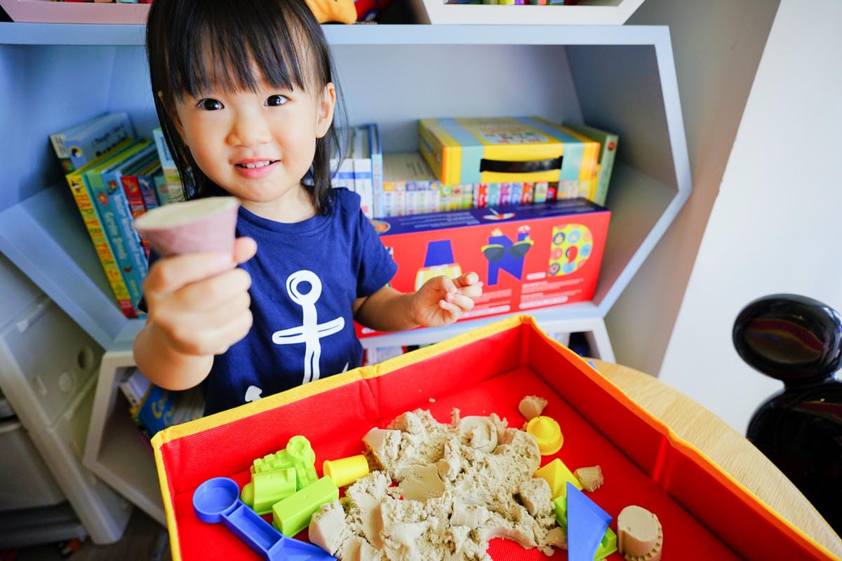 親子育兒|童心星球 英國Flower monaco趣味星空沙 把沙坑搬回家!比動力沙更好整理的無毒環保星空沙~ - 第9張圖 親子育兒|童心星球 英國Flower monaco趣味星空沙 把沙坑搬回家!比動力沙更好整理的無毒環保星空沙~