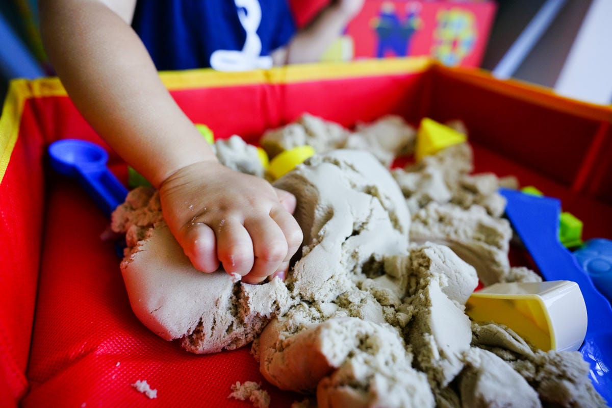 親子育兒|童心星球 英國Flower monaco趣味星空沙 把沙坑搬回家!比動力沙更好整理的無毒環保星空沙~ - 第16張圖 親子育兒|童心星球 英國Flower monaco趣味星空沙 把沙坑搬回家!比動力沙更好整理的無毒環保星空沙~