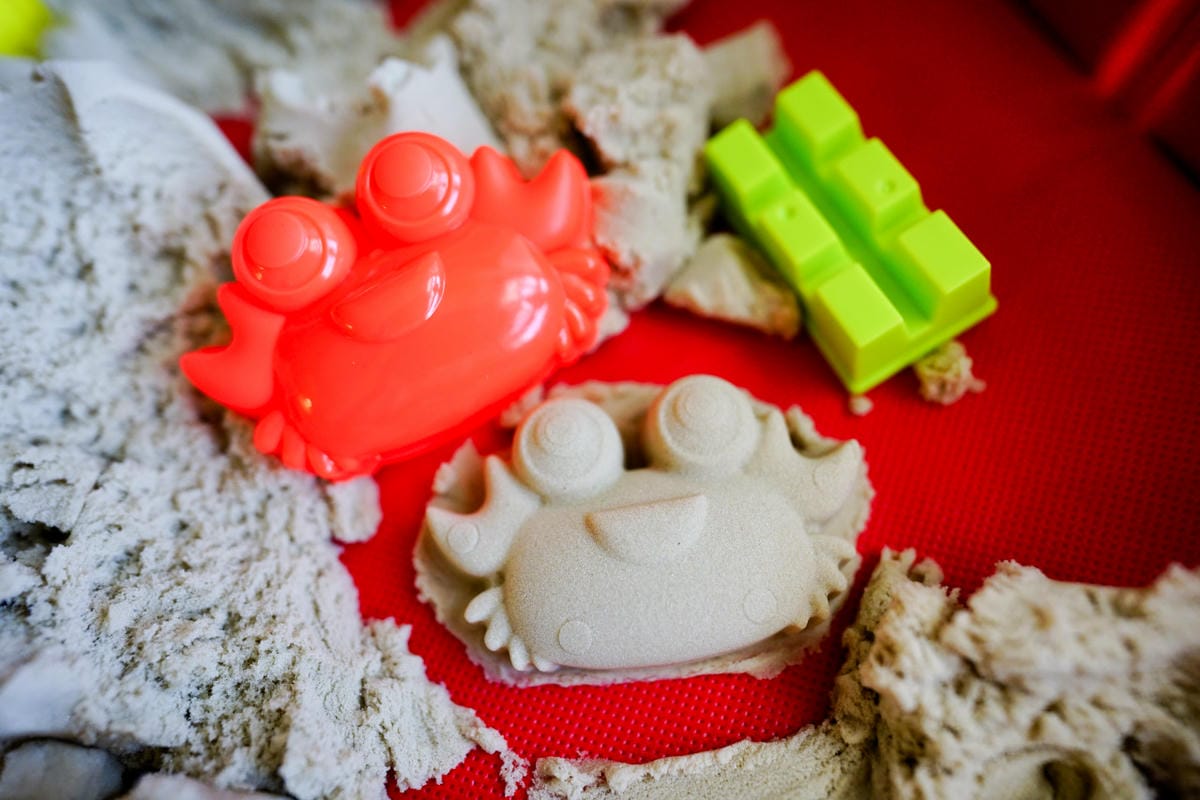 親子育兒|童心星球 英國Flower monaco趣味星空沙 把沙坑搬回家!比動力沙更好整理的無毒環保星空沙~ - 第25張圖 親子育兒|童心星球 英國Flower monaco趣味星空沙 把沙坑搬回家!比動力沙更好整理的無毒環保星空沙~