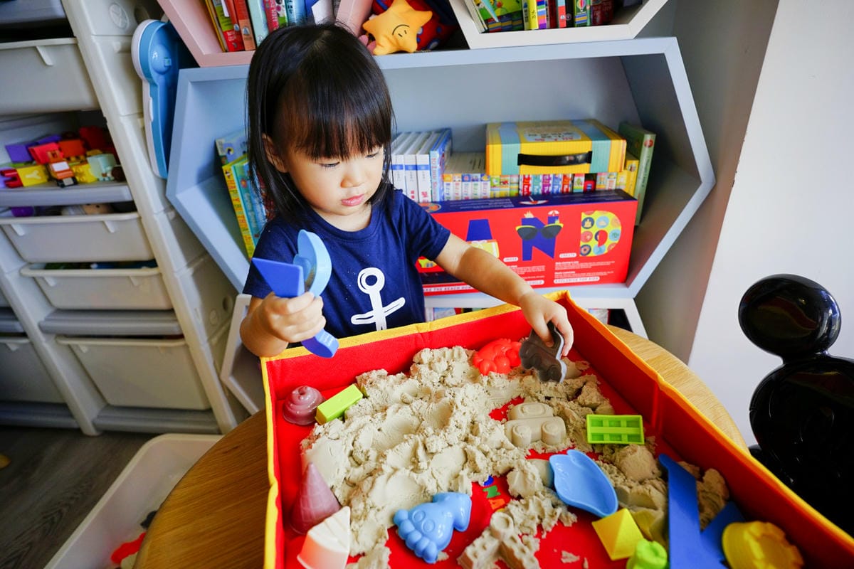 親子育兒|童心星球 英國Flower monaco趣味星空沙 把沙坑搬回家!比動力沙更好整理的無毒環保星空沙~ - 第32張圖 親子育兒|童心星球 英國Flower monaco趣味星空沙 把沙坑搬回家!比動力沙更好整理的無毒環保星空沙~