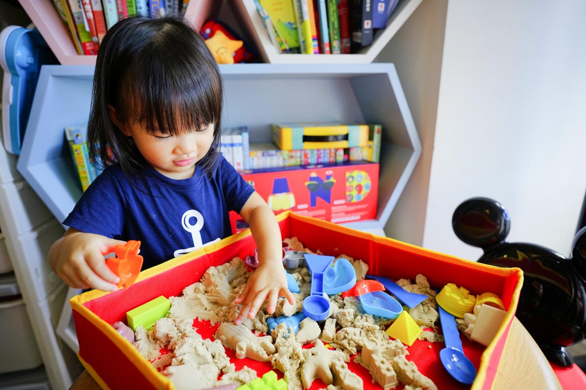 親子育兒|童心星球 英國Flower monaco趣味星空沙 把沙坑搬回家!比動力沙更好整理的無毒環保星空沙~ - 第36張圖 親子育兒|童心星球 英國Flower monaco趣味星空沙 把沙坑搬回家!比動力沙更好整理的無毒環保星空沙~