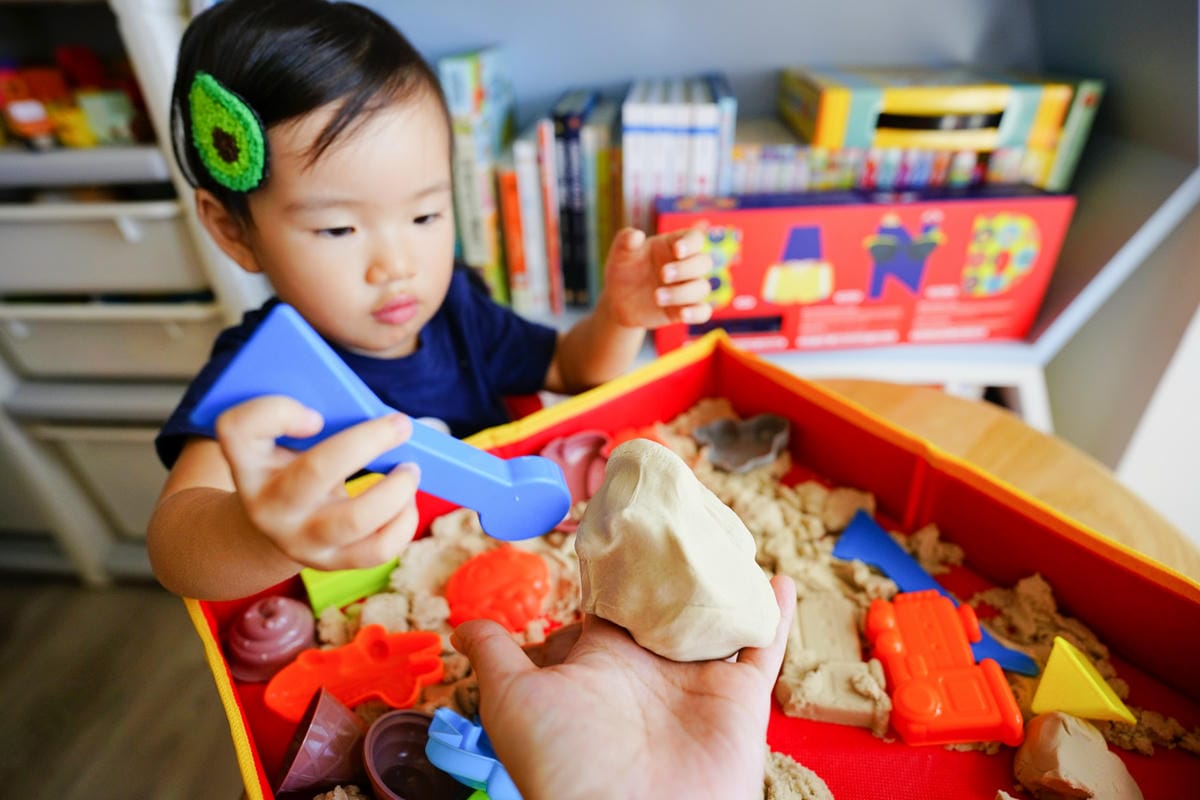 親子育兒|童心星球 英國Flower monaco趣味星空沙 把沙坑搬回家!比動力沙更好整理的無毒環保星空沙~ - 第15張圖 親子育兒|童心星球 英國Flower monaco趣味星空沙 把沙坑搬回家!比動力沙更好整理的無毒環保星空沙~