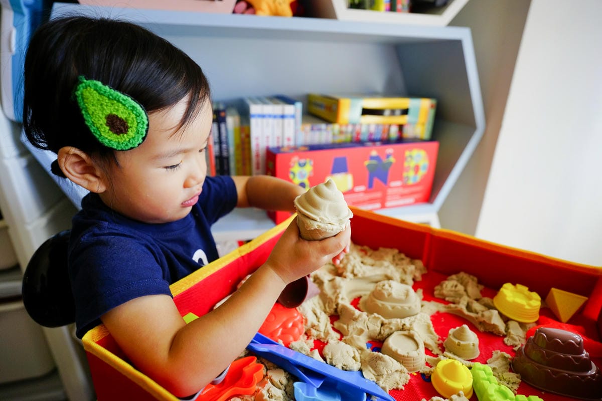 親子育兒|童心星球 英國Flower monaco趣味星空沙 把沙坑搬回家!比動力沙更好整理的無毒環保星空沙~ - 第13張圖 親子育兒|童心星球 英國Flower monaco趣味星空沙 把沙坑搬回家!比動力沙更好整理的無毒環保星空沙~