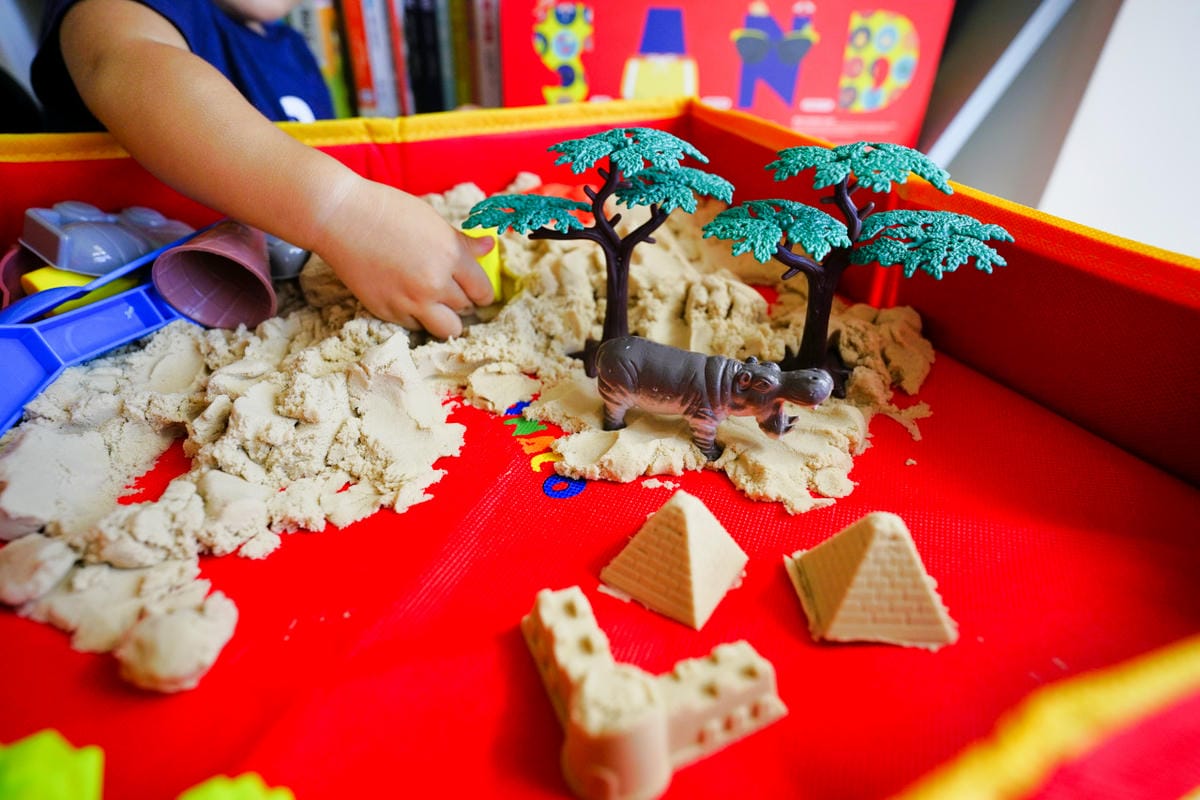 親子育兒|童心星球 英國Flower monaco趣味星空沙 把沙坑搬回家!比動力沙更好整理的無毒環保星空沙~ - 第40張圖 親子育兒|童心星球 英國Flower monaco趣味星空沙 把沙坑搬回家!比動力沙更好整理的無毒環保星空沙~