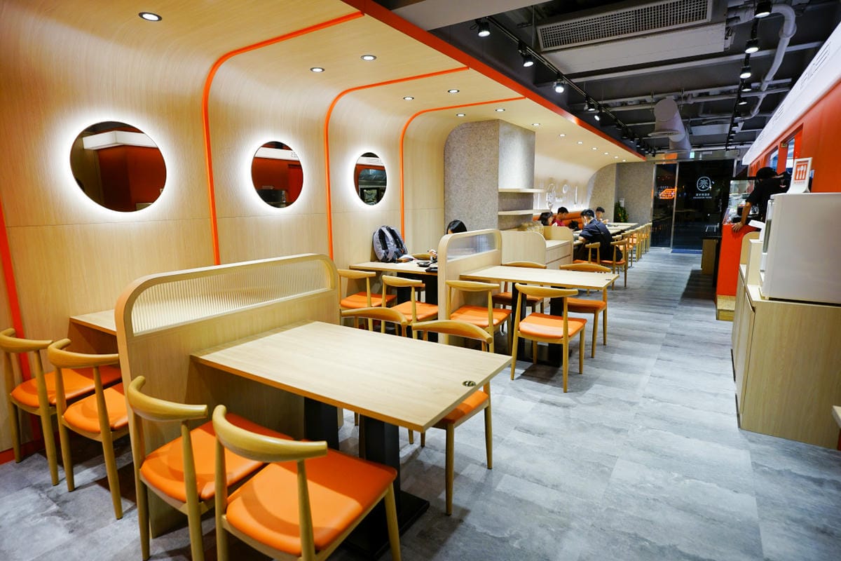 新北食記｜林口牛骨麵推薦！奉上牛骨麵 林口牛肉麵推薦！好停車、用餐環境佳
