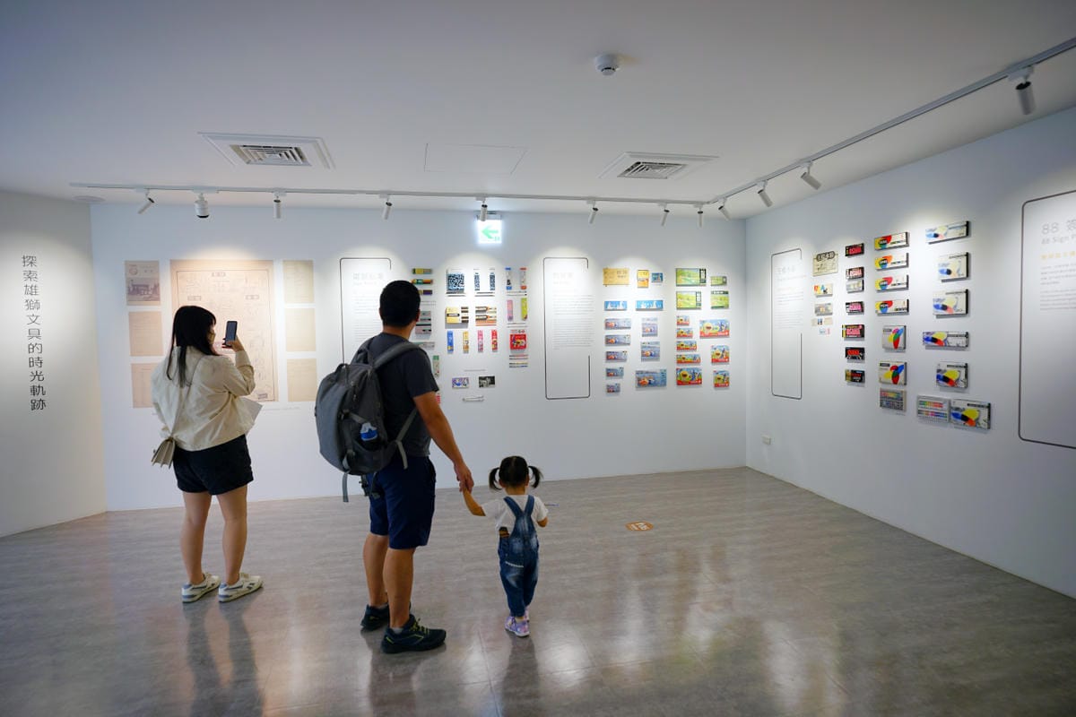 桃園景點｜桃園觀光工廠推薦！雄獅文具 想像力製造所 愛畫畫小朋友的天堂、親子DIY體驗 桃園親子旅遊景點、室內雨備景點推薦！