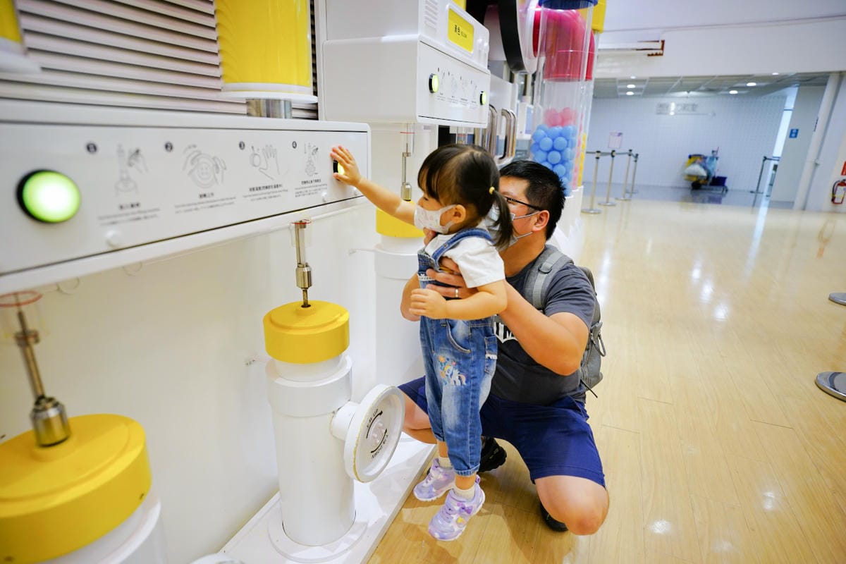 桃園景點｜桃園觀光工廠推薦！雄獅文具 想像力製造所 愛畫畫小朋友的天堂、親子DIY體驗 桃園親子旅遊景點、室內雨備景點推薦！