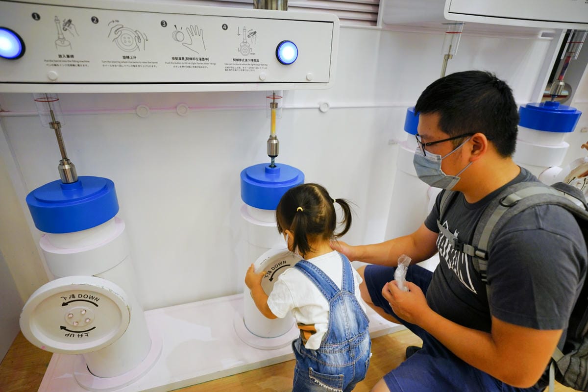 桃園景點｜桃園觀光工廠推薦！雄獅文具 想像力製造所 愛畫畫小朋友的天堂、親子DIY體驗 桃園親子旅遊景點、室內雨備景點推薦！