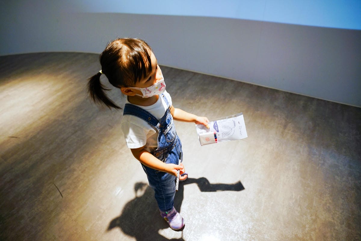 桃園景點｜桃園觀光工廠推薦！雄獅文具 想像力製造所 愛畫畫小朋友的天堂、親子DIY體驗 桃園親子旅遊景點、室內雨備景點推薦！