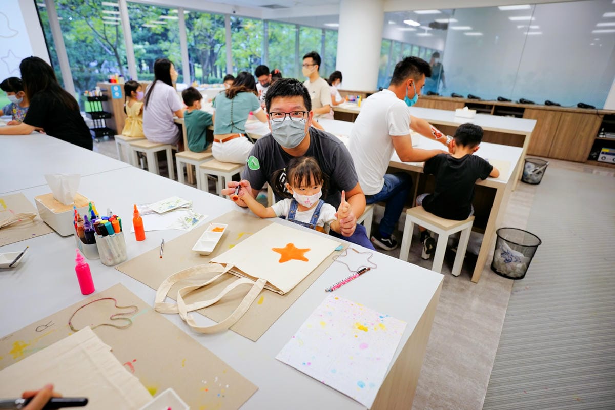 桃園景點｜桃園觀光工廠推薦！雄獅文具 想像力製造所 愛畫畫小朋友的天堂、親子DIY體驗 桃園親子旅遊景點、室內雨備景點推薦！