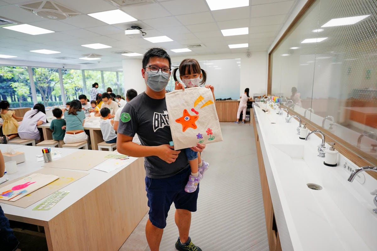 桃園景點｜桃園觀光工廠推薦！雄獅文具 想像力製造所 愛畫畫小朋友的天堂、親子DIY體驗 桃園親子旅遊景點、室內雨備景點推薦！