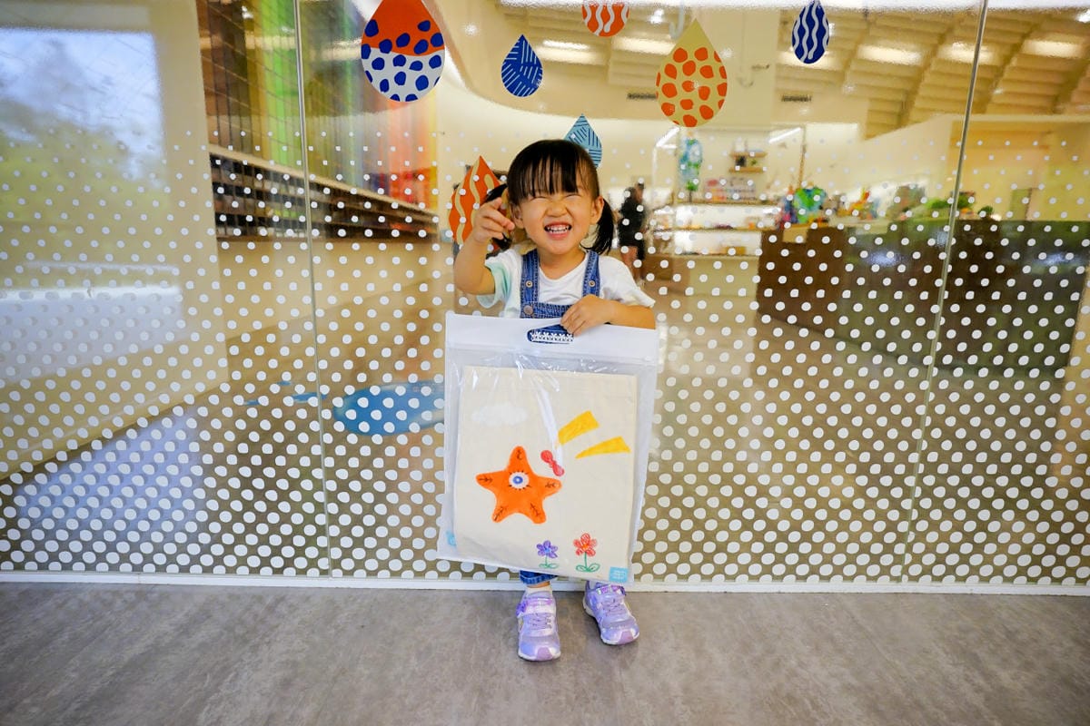 桃園景點｜桃園觀光工廠推薦！雄獅文具 想像力製造所 愛畫畫小朋友的天堂、親子DIY體驗 桃園親子旅遊景點、室內雨備景點推薦！