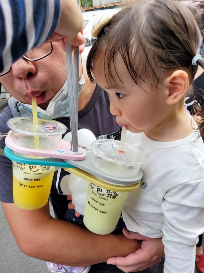 生活小物｜JY玨對會縈水滴杯架 環保無毒x超輕量杯架 多杯飲料一手提超輕鬆！