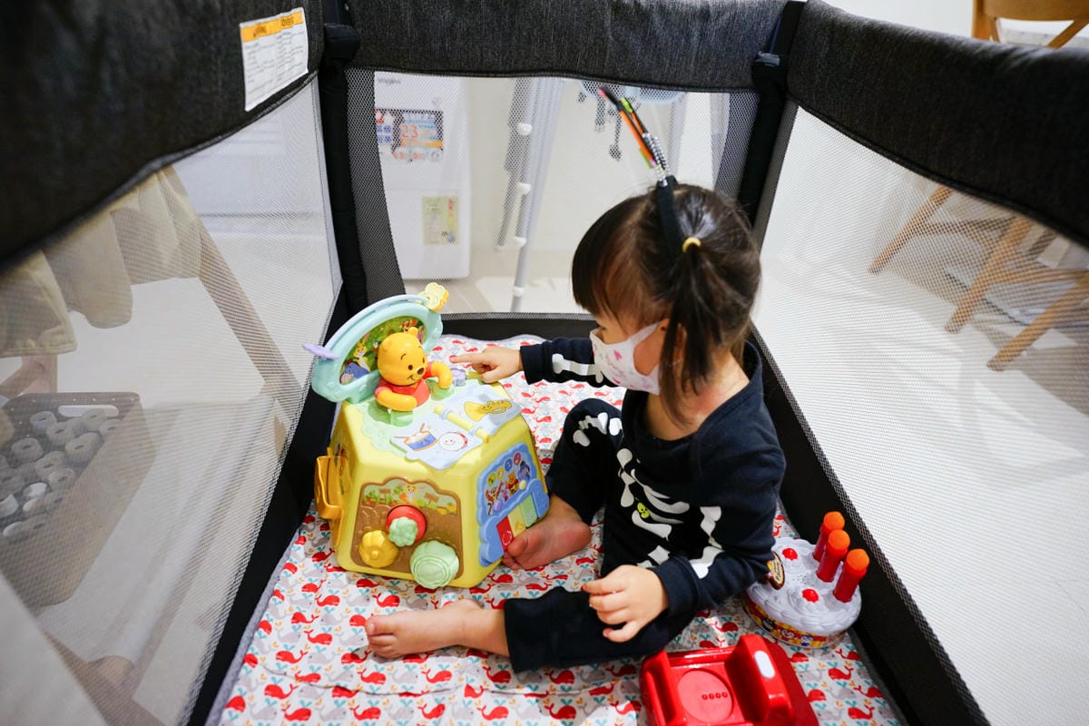 親子育兒｜hi kidsroom 嗨有趣 台北親子遊戲課程推薦！韓式主題水彩&故事引導球池尋寶探險