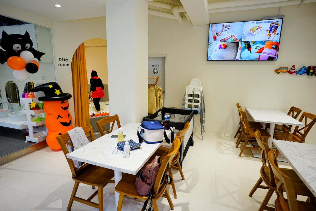 親子育兒｜hi kidsroom 嗨有趣 台北親子遊戲課程推薦！韓式主題水彩&故事引導球池尋寶探險