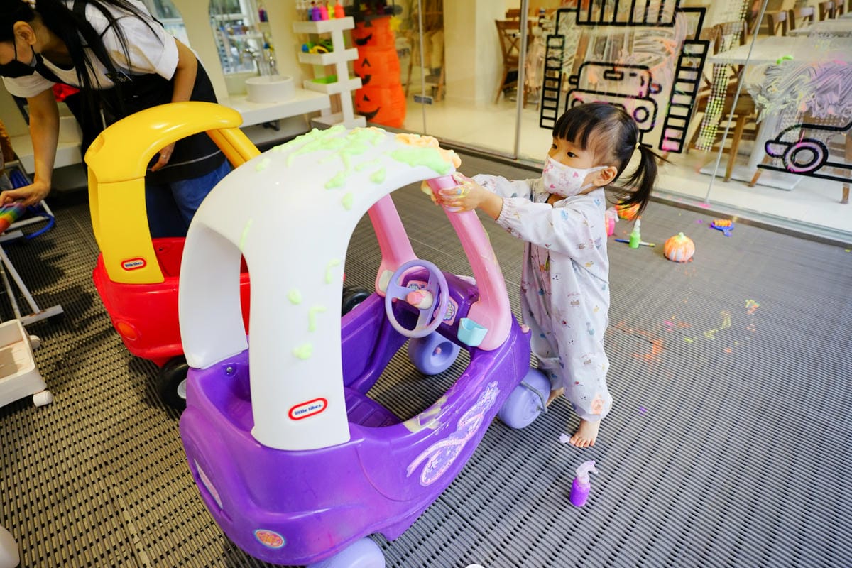 親子育兒｜hi kidsroom 嗨有趣 台北親子遊戲課程推薦！韓式主題水彩&故事引導球池尋寶探險