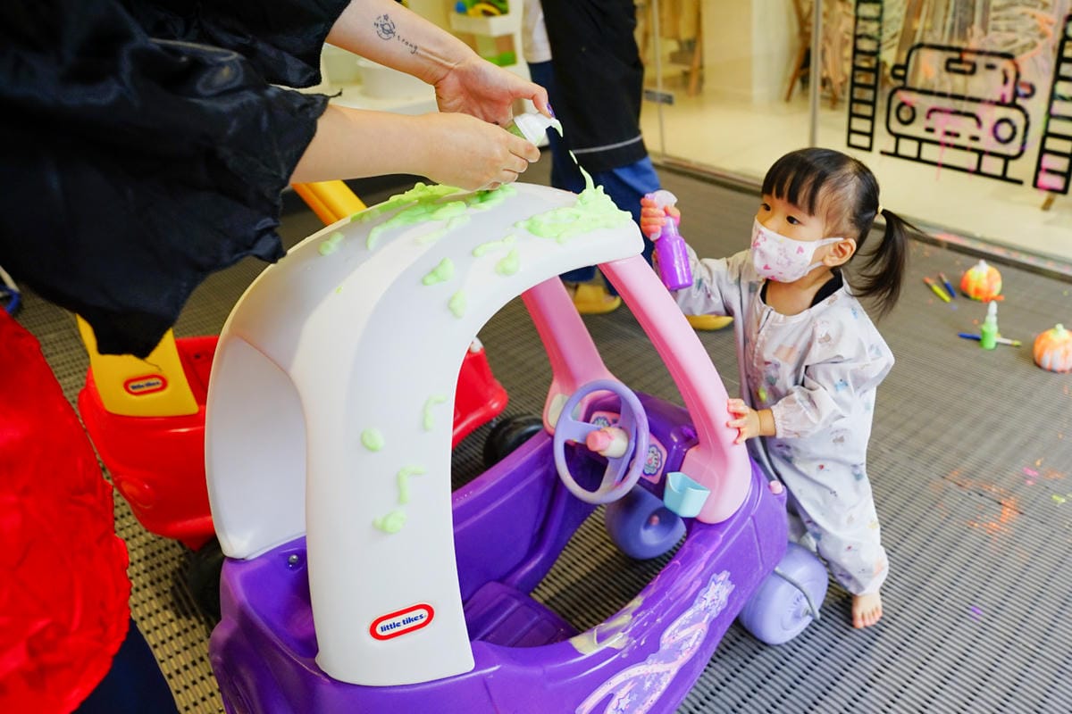 親子育兒｜hi kidsroom 嗨有趣 台北親子遊戲課程推薦！韓式主題水彩&故事引導球池尋寶探險