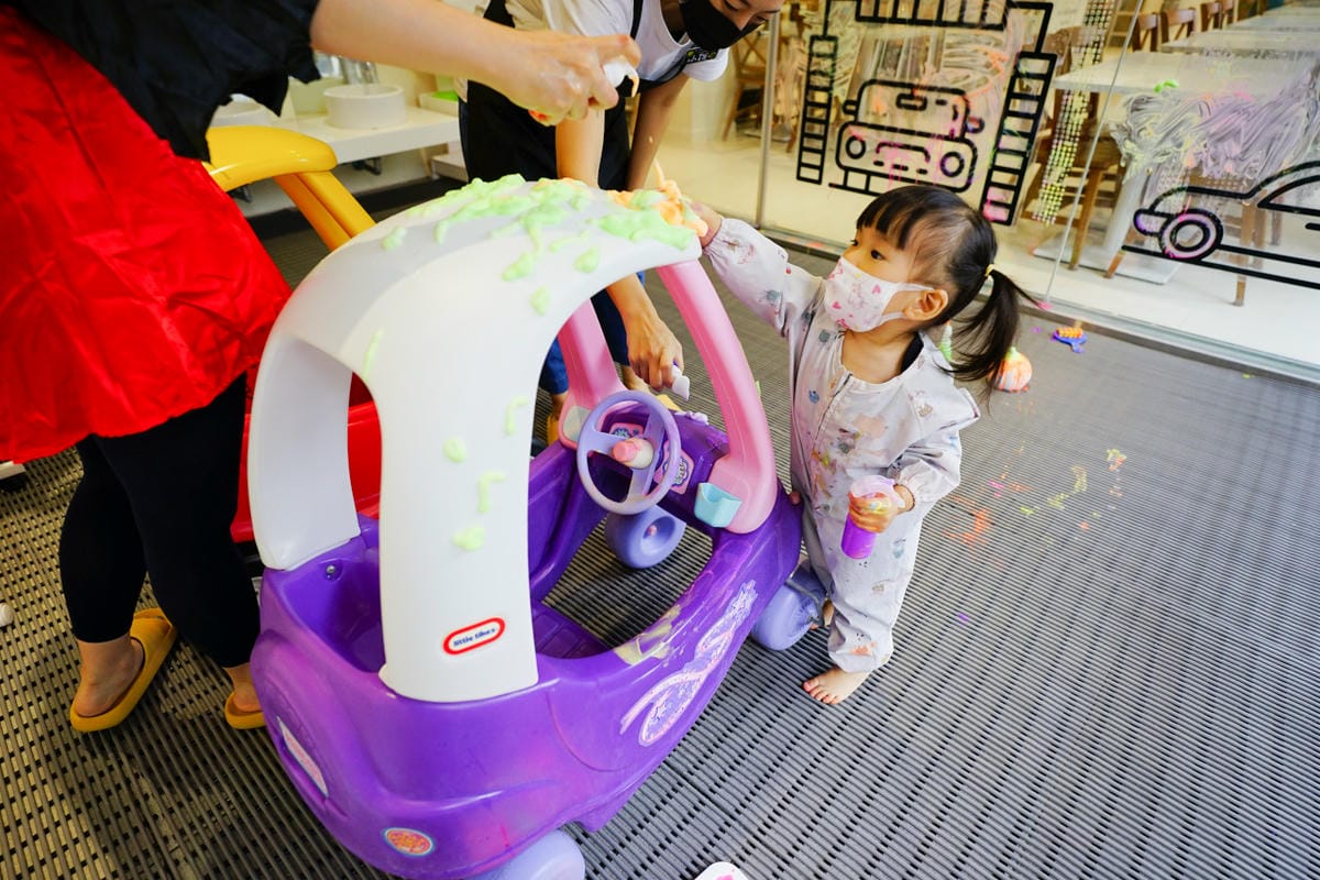 親子育兒｜hi kidsroom 嗨有趣 台北親子遊戲課程推薦！韓式主題水彩&故事引導球池尋寶探險