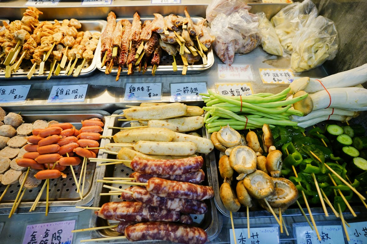 桃園食記｜桃園串燒推薦！虎烈串霸 桃園藝文特區宵夜美食，還有KTV歡唱包廂，聚餐小酌推薦！