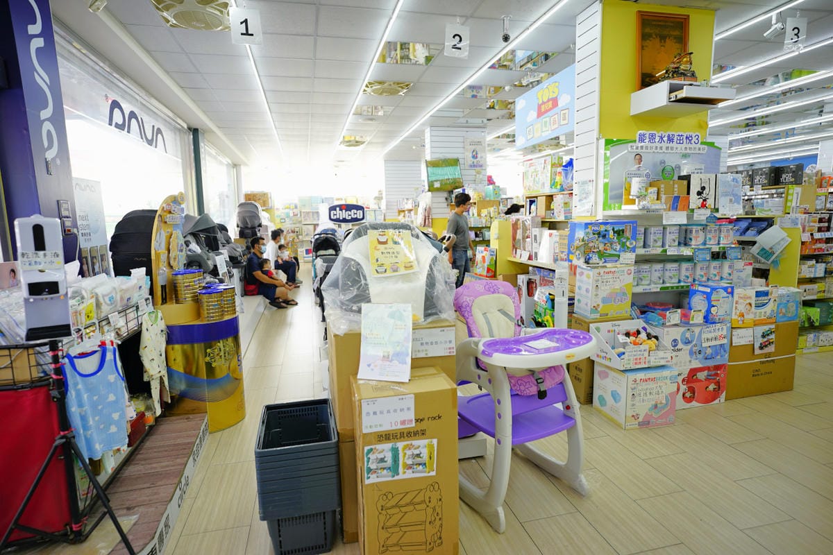 親子育兒|台中太平 嬰兒寶 婦嬰用品專賣店 台中最便宜的婦嬰用品店推薦!孕婦、新手爸媽必逛推薦~ - 第5張圖 親子育兒|台中太平 嬰兒寶 婦嬰用品專賣店 台中最便宜的婦嬰用品店推薦!孕婦、新手爸媽必逛推薦~