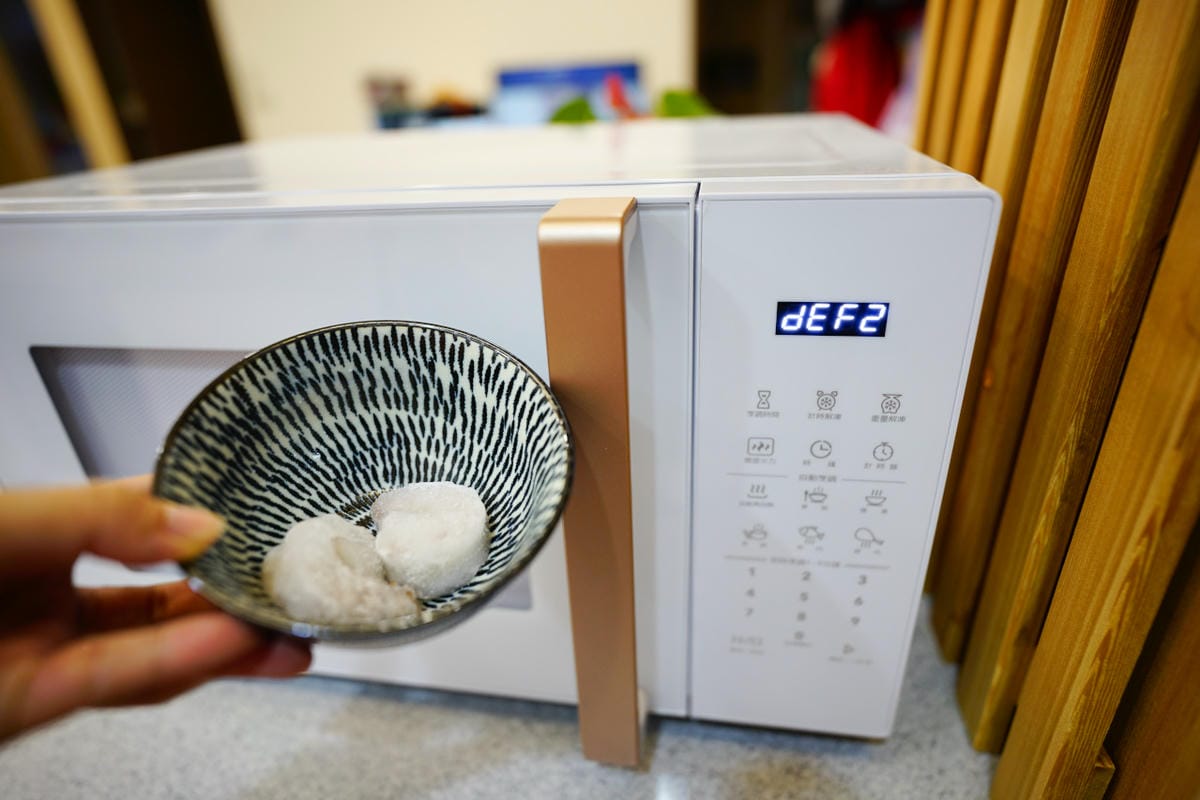 家電｜用微波爐也能做料理！富及第25L智慧烹調微電腦微波爐 無油煙微波懶人料理食譜推薦！
