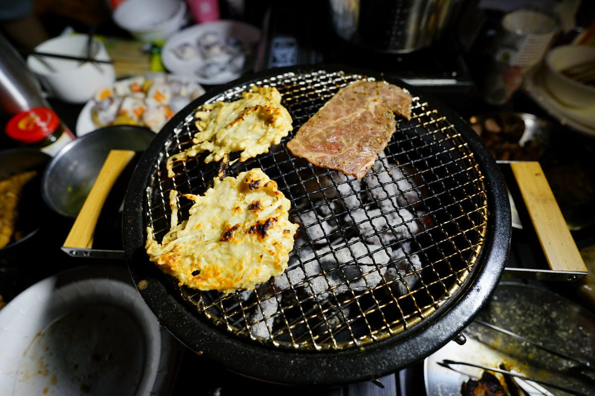 露營用品|露營用烤肉爐推薦!MEATEOR肉食主義 戶外用和風桌上燒烤陶爐 露營烤肉趣~ - 第15張圖 露營用品|露營用烤肉爐推薦!MEATEOR肉食主義 戶外用和風桌上燒烤陶爐 露營烤肉趣~