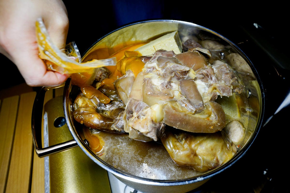 料理|露營美食推薦!土羊哥羊肉爐 露營必備羊肉爐、冬季進補羊肉爐 火鍋湯底料理包宅配推薦!超美味羊肉丸子、羊腳筋 還不趕快買起來~ - 第12張圖 料理|露營美食推薦!土羊哥羊肉爐 露營必備羊肉爐、冬季進補羊肉爐 火鍋湯底料理包宅配推薦!超美味羊肉丸子、羊腳筋 還不趕快買起來~