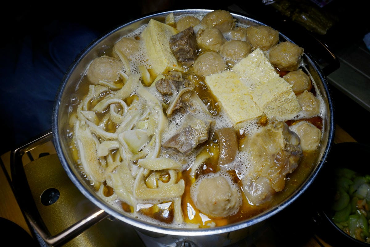 料理|露營美食推薦!土羊哥羊肉爐 露營必備羊肉爐、冬季進補羊肉爐 火鍋湯底料理包宅配推薦!超美味羊肉丸子、羊腳筋 還不趕快買起來~ - 第13張圖 料理|露營美食推薦!土羊哥羊肉爐 露營必備羊肉爐、冬季進補羊肉爐 火鍋湯底料理包宅配推薦!超美味羊肉丸子、羊腳筋 還不趕快買起來~