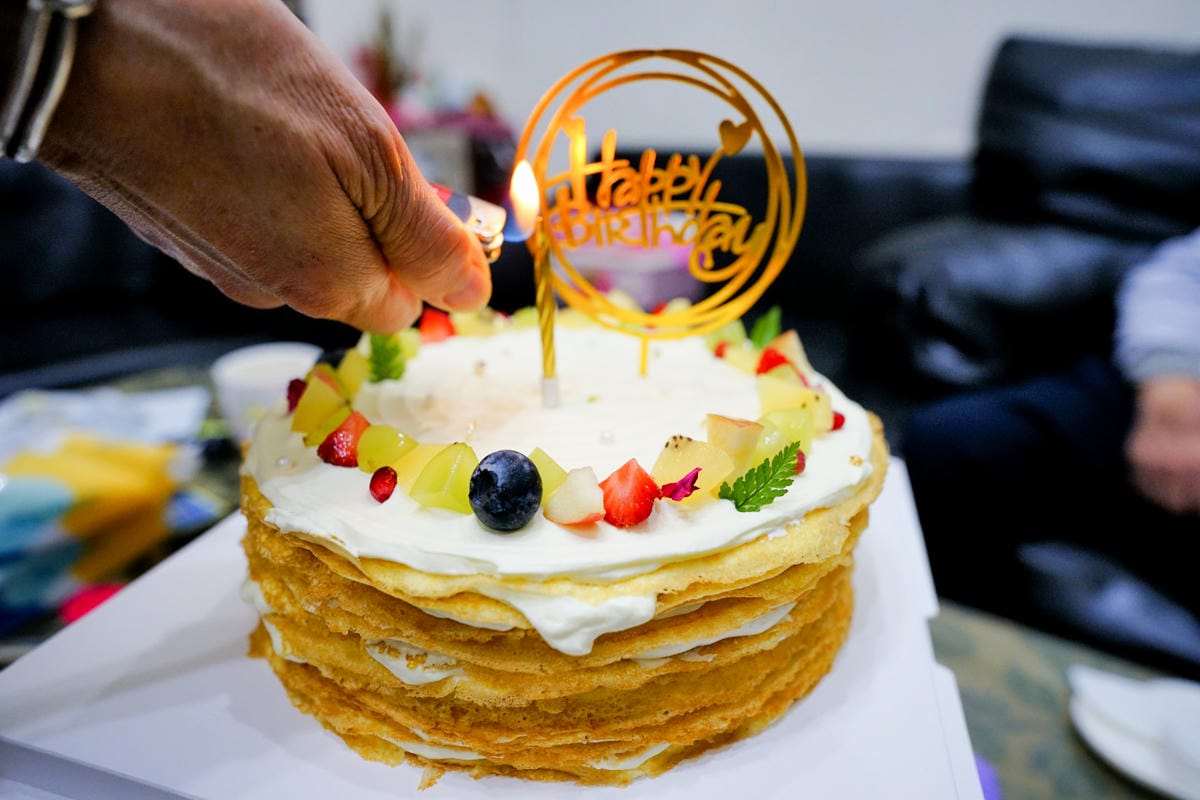 生日蛋糕｜新北三重 4k手作烘焙 經典乳酪蛋糕、新品千層岩燒奶霜蛋糕 生日蛋糕宅配推薦！