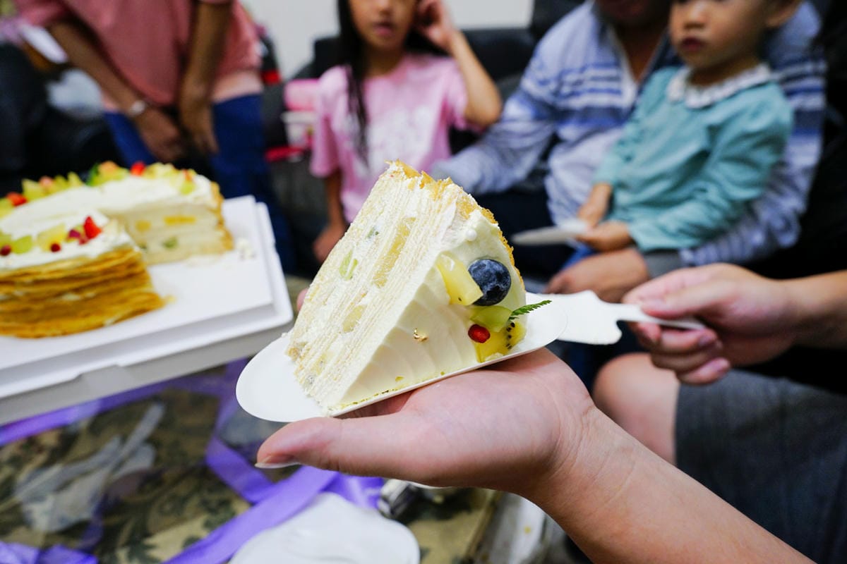 生日蛋糕｜新北三重 4k手作烘焙 經典乳酪蛋糕、新品千層岩燒奶霜蛋糕 生日蛋糕宅配推薦！