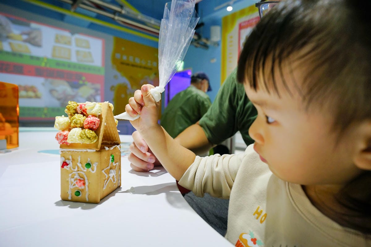新北景點|八里景點 卡滋爆米花觀光工廠樂園 新北室內親子景點推薦!爆米花親子DIY聖誕節活動 - 第39張圖 新北景點|八里景點 卡滋爆米花觀光工廠樂園 新北室內親子景點推薦!爆米花親子DIY聖誕節活動