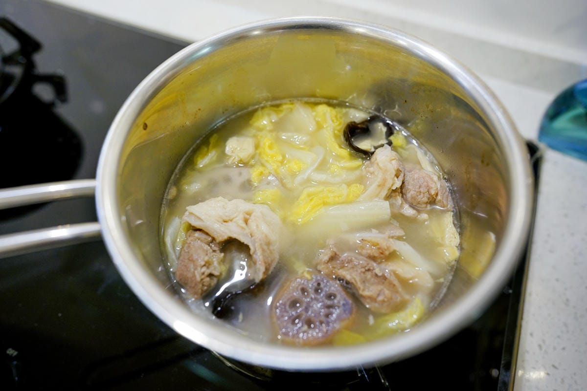 料理|減醣料理包推薦!小宅食袋 低卡減醣湯料理包 加熱即食低卡減脂餐,適合減醣者食用~ - 第5張圖 料理|減醣料理包推薦!小宅食袋 低卡減醣湯料理包 加熱即食低卡減脂餐,適合減醣者食用~