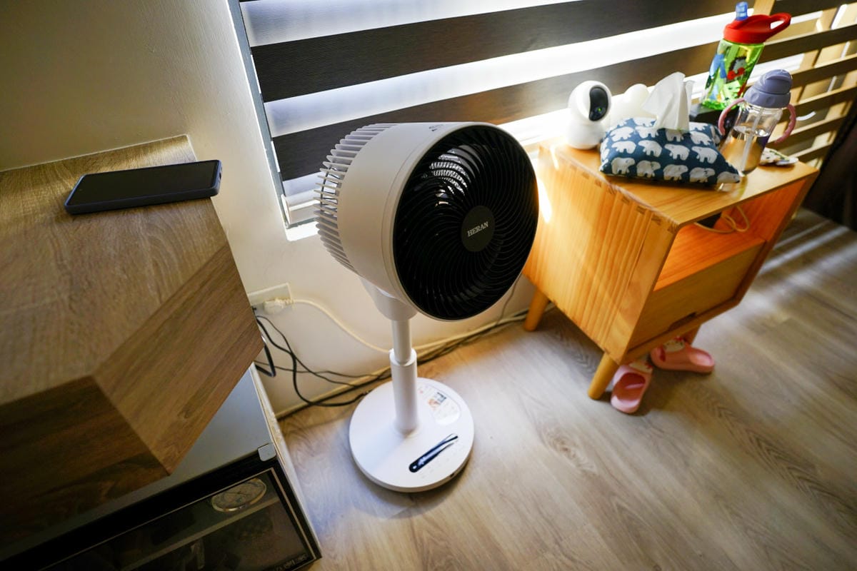 家電開箱｜禾聯家電 冷暖兩用循環扇 一機兩用電風扇推薦！冬天夏天皆適用 可遠端遙控、定時及3D擺頭功能