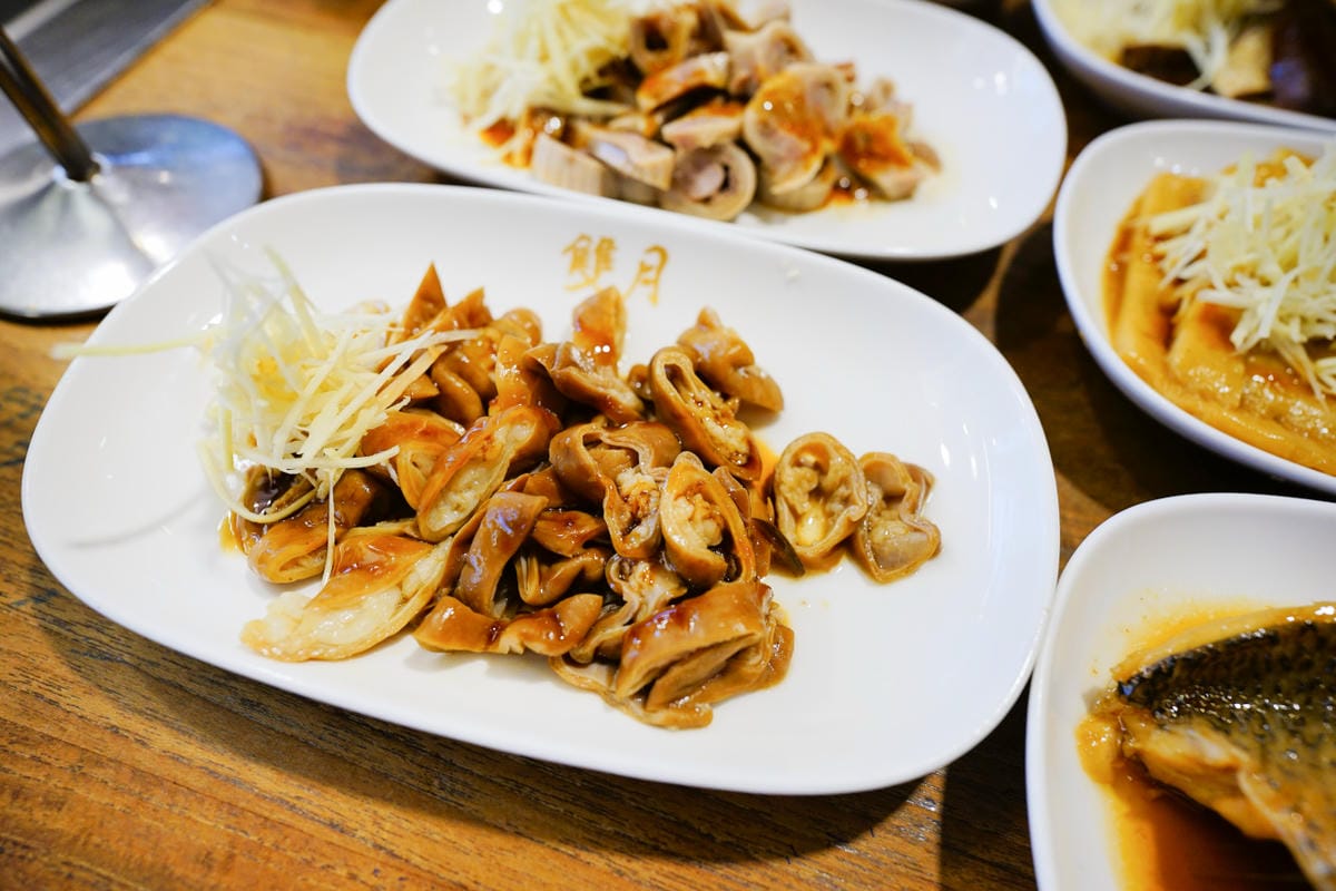 台北食記|台北米其林必比登推薦美食!雙月食品社(青島店) 燉雞湯跟滷味都超好吃阿~ - 第14張圖 台北食記|台北米其林必比登推薦美食!雙月食品社(青島店) 燉雞湯跟滷味都超好吃阿~